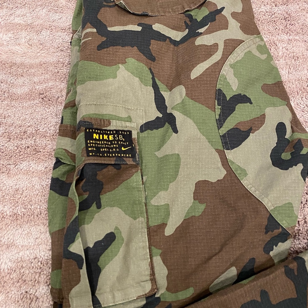 Nike SB Camo Skateboard Pants sz 32